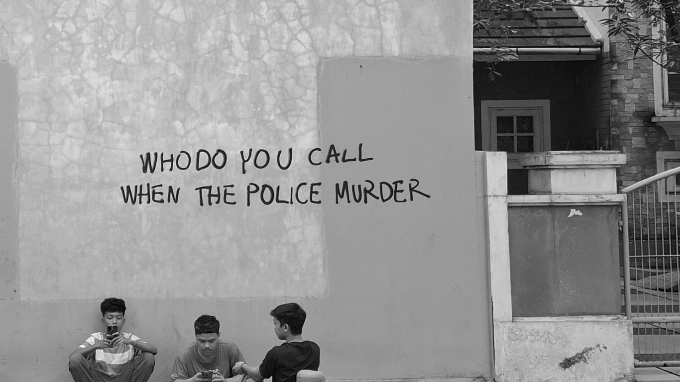 Panduan Bagi Rakyat untuk Mengawasi Polisi